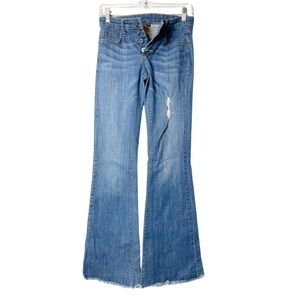 Carmar spot distressed raw hem button fly flate hem jeans. Size 26. Med Wash.